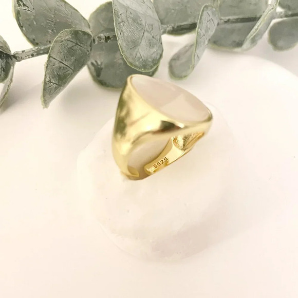 925 Sterling Silver Chunky Mother of Pearl Gold Statement Ring Thick Large Ring - Picture 8 of 8